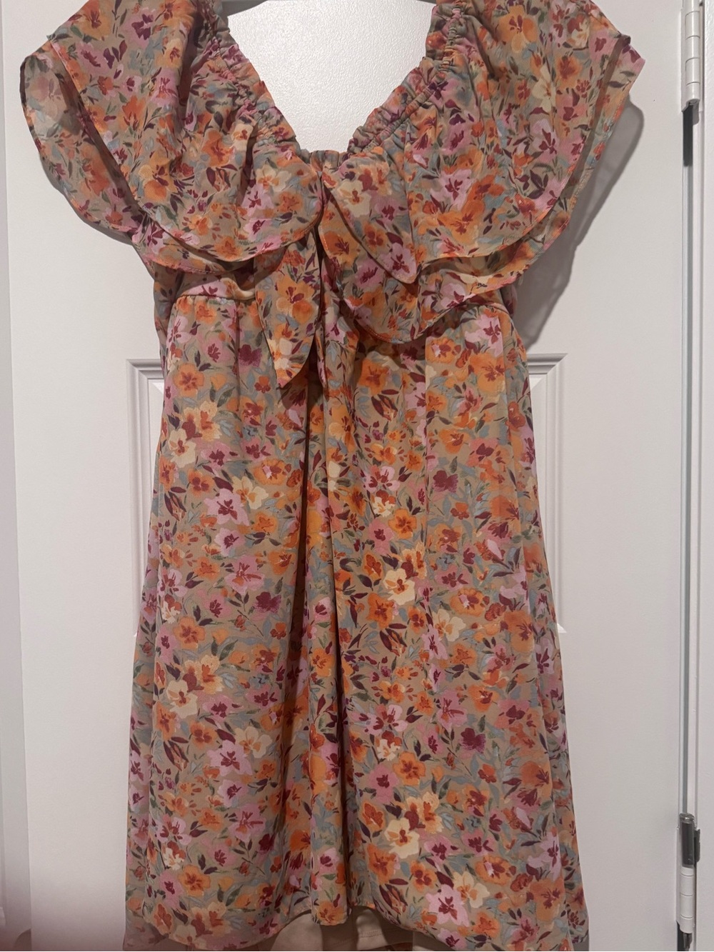 ARULA Floral Ruffle Dress in Peach-Pink